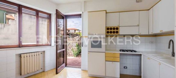 5 bedrooms Villa in Mascalucia, Italy No. 102242 6