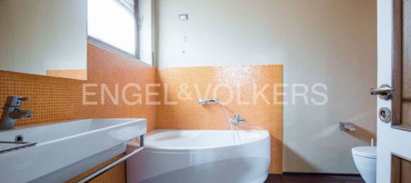 5 bedrooms Villa in Mascalucia, Italy No. 102242 10