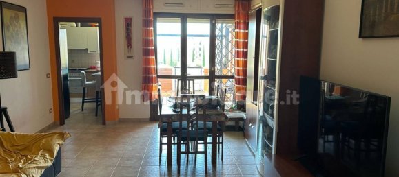 4 bedrooms Apartment in Rome, Italy No. 285476 2