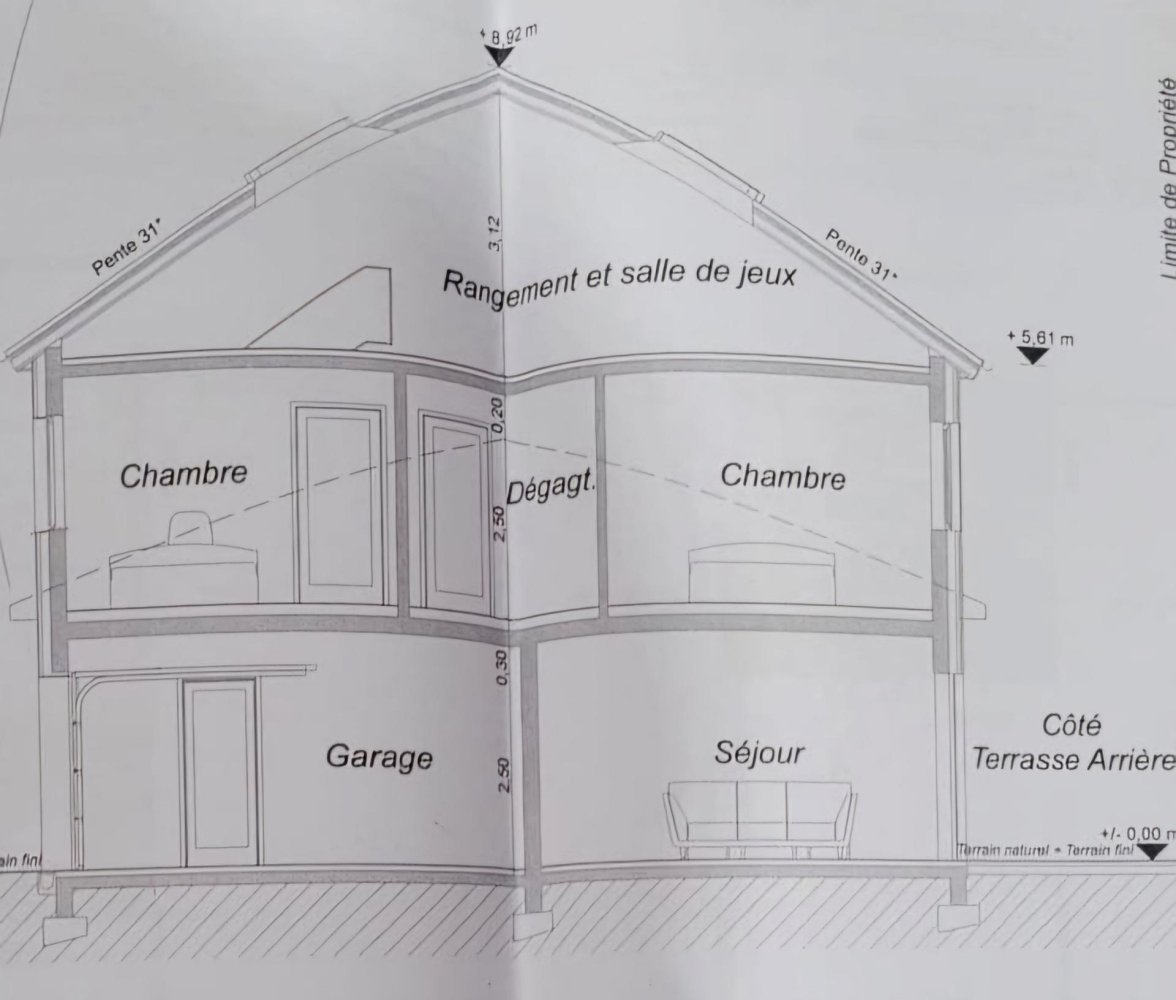 Casa de 3 dormitorios en Audun-le-Tiche, France No. 337318