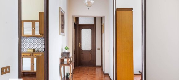 1 chambre Appartement à Turin, Italy No. 326755 31
