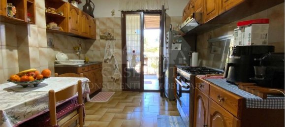 Вилла с 5 комнатами в Ардеа, Италия № 55929 14