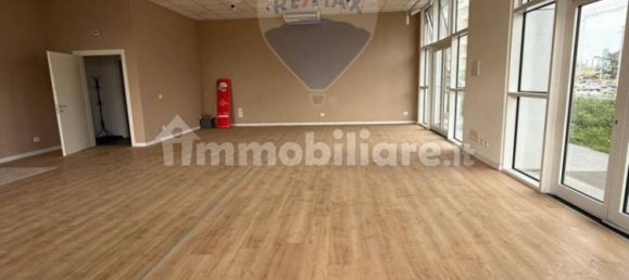 1 room Commercial property in Modugno, Italy No. 57013 5