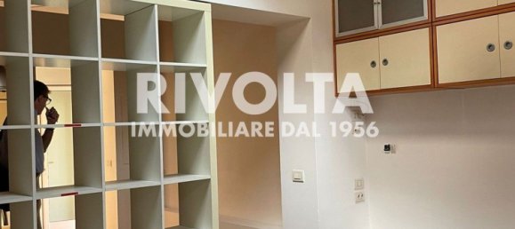 3 bedrooms Apartment in Rome, Italy No. 348457 7