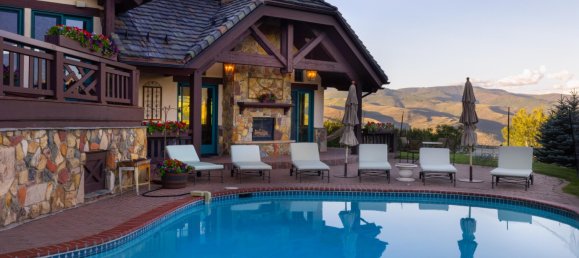 Коммерческая недвижимость с 7 спальнями в Эдвардс, США № 83 27