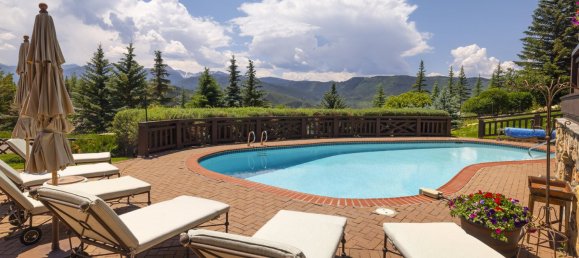 Коммерческая недвижимость с 7 спальнями в Эдвардс, США № 83 26