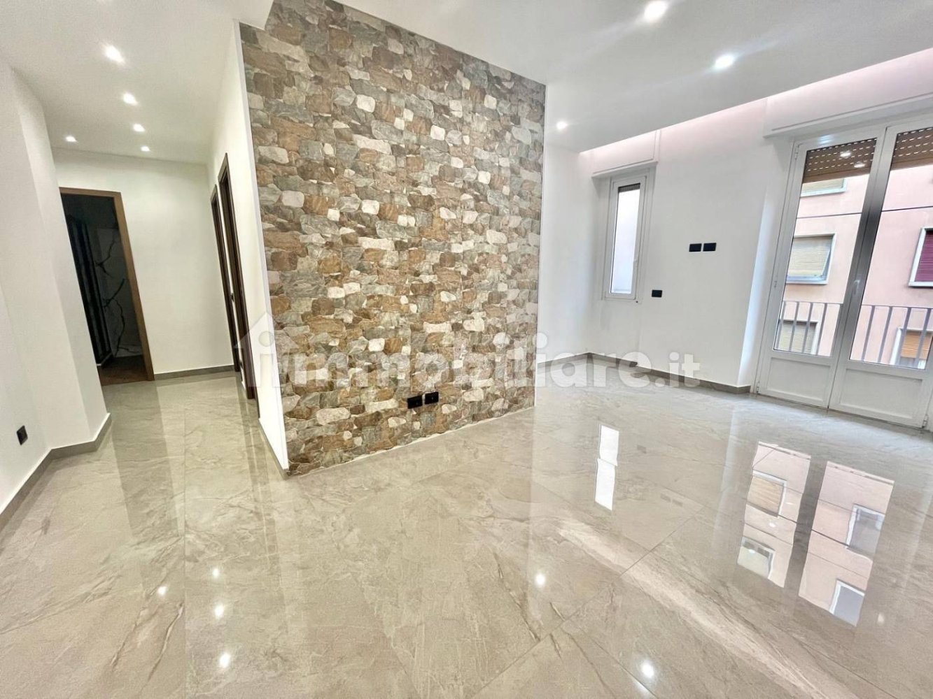 2 bedrooms Apartment in Milan, Italy No. 352168