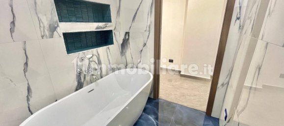 2 bedrooms Apartment in Milan, Italy No. 352168 15