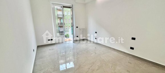 2 bedrooms Apartment in Milan, Italy No. 352168 9