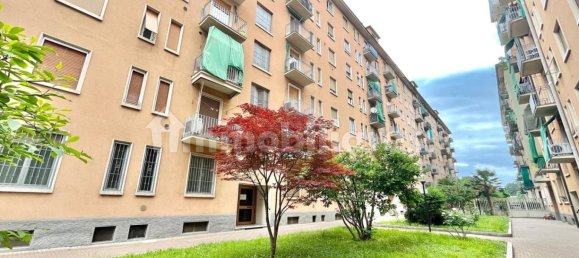 2 bedrooms Apartment in Milan, Italy No. 352168 20