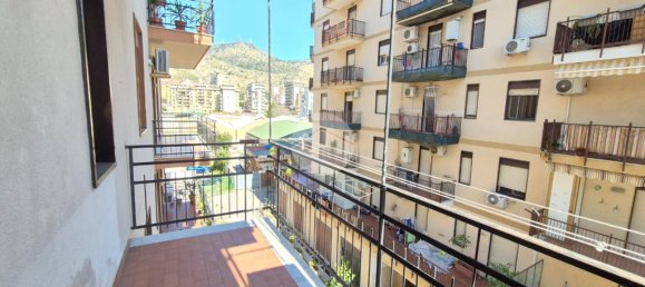 Apartamento T2 em Palermo, Italy N.º 103693 18