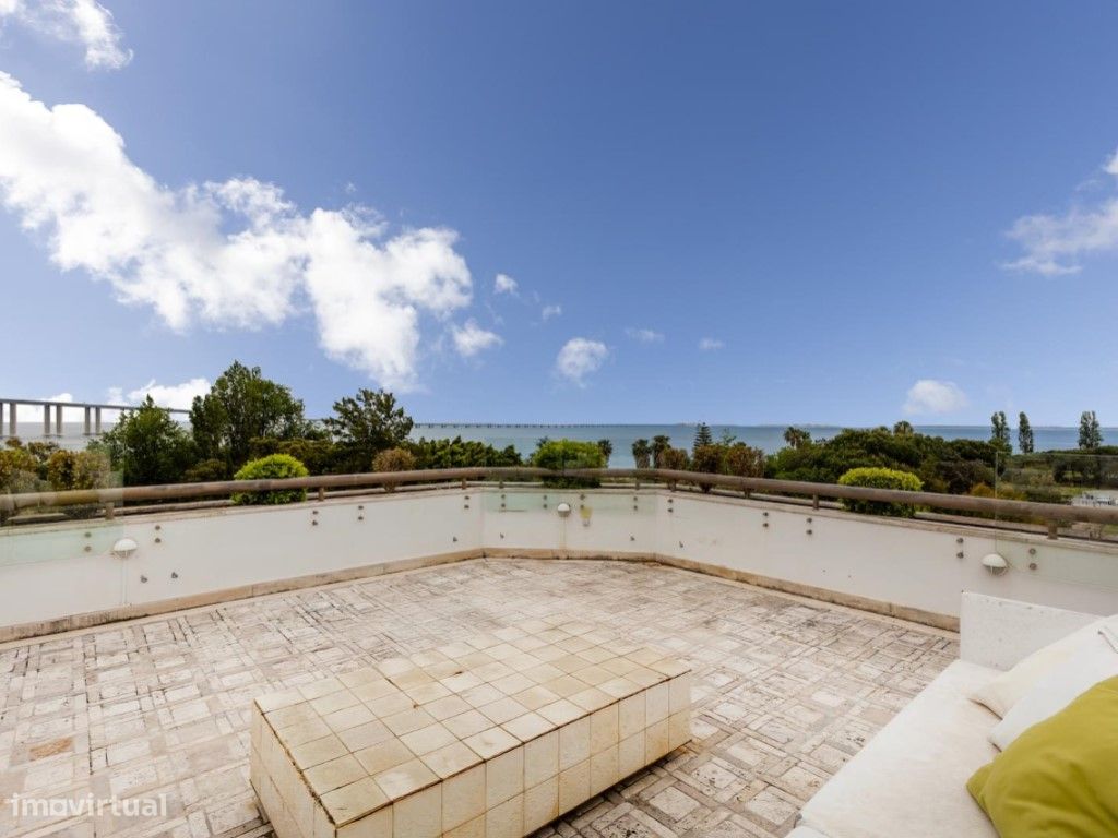 Пентхаус с 5 спальнями в Лиссабон, Португалия № 190996