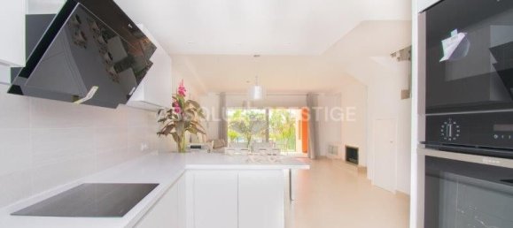 3 bedrooms Townhouse in Malaga, Spain No. 20545 5