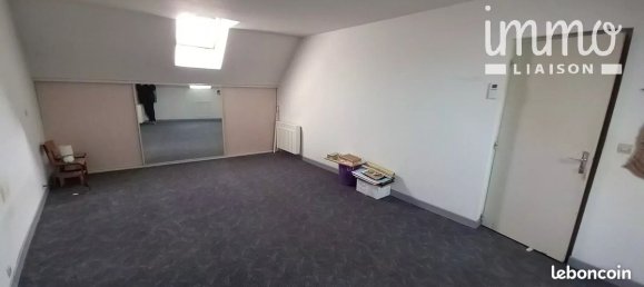 Apartamento de 3 habitaciónes en Vineuil, France No. 44526 12