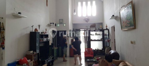 5 bedrooms House in South Tangerang, Indonesia No. 1758 3