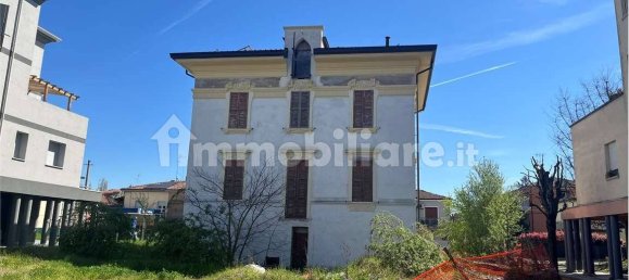 Вилла с 6 спальнями в Карпи, Италия № 61244 15