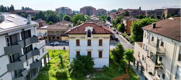 Вилла с 6 спальнями в Карпи, Италия № 61244 19