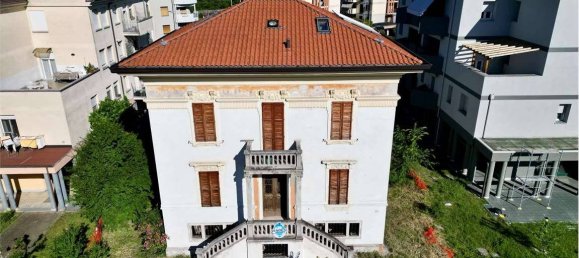 Вилла с 6 спальнями в Карпи, Италия № 61244 6