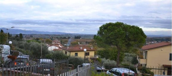 3 rooms Apartment in Lucignano, Italy No. 172863 11