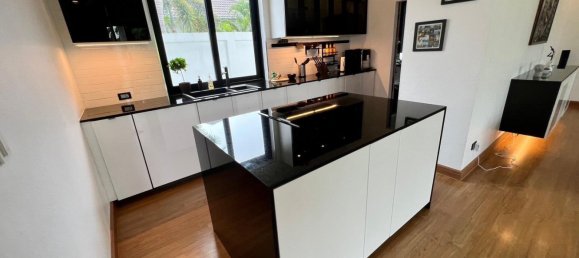 3 bedrooms Cafe / restaurant in Bang Lamung, Thailand No. 8012 10