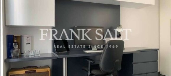 2 bedrooms Penthouse in Manikata, Malta No. 10977 2