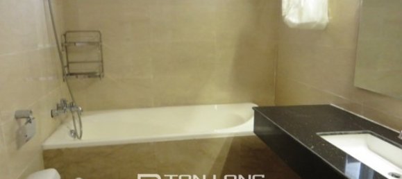 Apartamento de 3 dormitorios en Tay Ho, Vietnam No. 2128 8