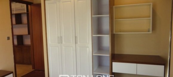 Apartamento de 3 dormitorios en Tay Ho, Vietnam No. 2128 7