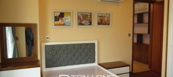 Apartamento de 3 dormitorios en Tay Ho, Vietnam No. 2128 5