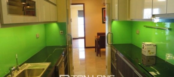 Apartamento de 3 dormitorios en Tay Ho, Vietnam No. 2128 3
