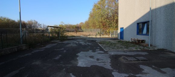 Almacén de 4 habitaciónes en Turate, Italy No. 73804 9