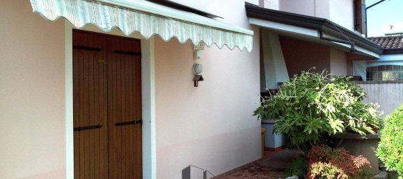 3 Schlafzimmer Villa in Pordenone, Italy, Nr. 185844 20