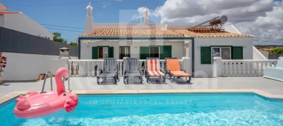 2 Schlafzimmer Haus in Ferreiras, Portugal, Nr. 104589 12