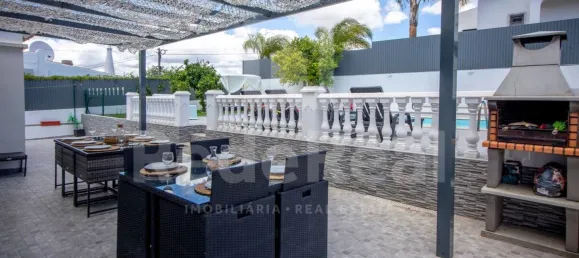 2 Schlafzimmer Haus in Ferreiras, Portugal, Nr. 104589 9