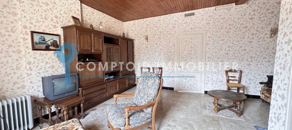 2 Schlafzimmer Haus in Auneau, France, Nr. 271567 5