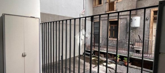 Apartamento de 2 dormitorios en Catania, Italy No. 48255 36