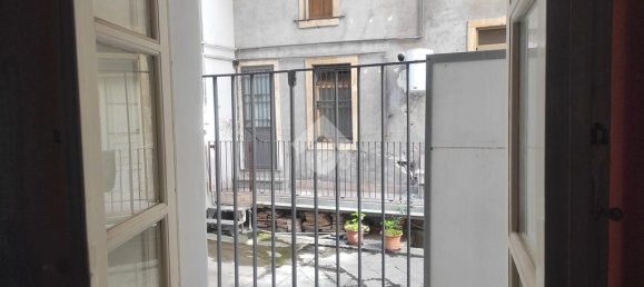 Apartamento de 2 dormitorios en Catania, Italy No. 48255 37