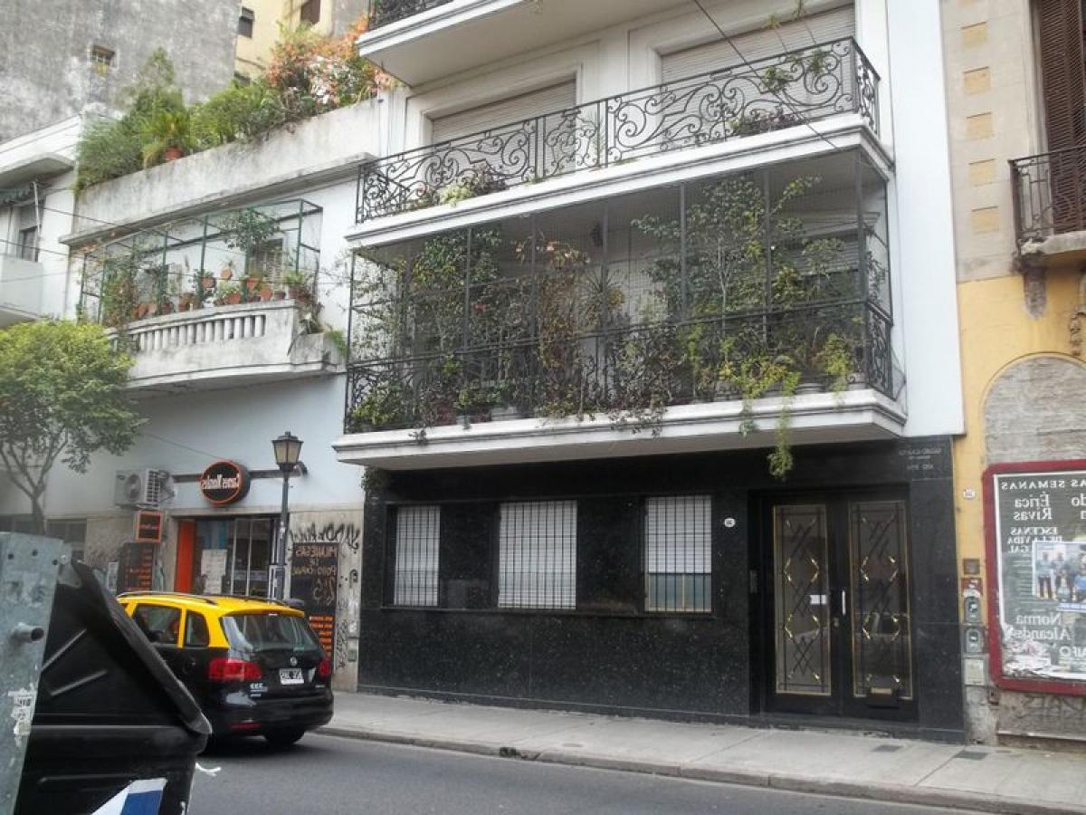 3 bedrooms Apartment in Buenos Aires, Argentina No. 99918