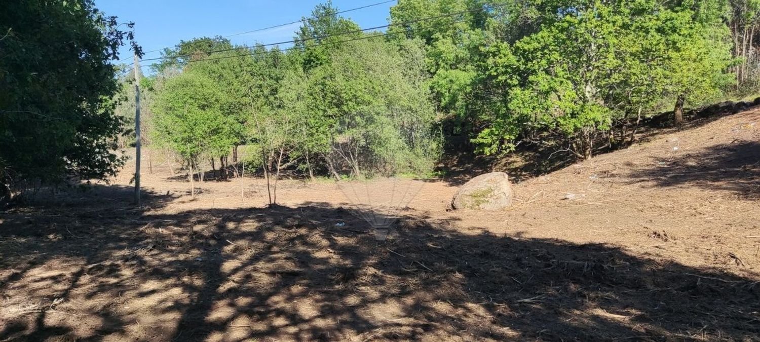 Terreno en Amares, Portugal 10800 m² No. 33768