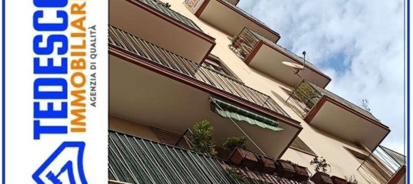 3 rooms Apartment in Benevento, Italy No. 375829 2