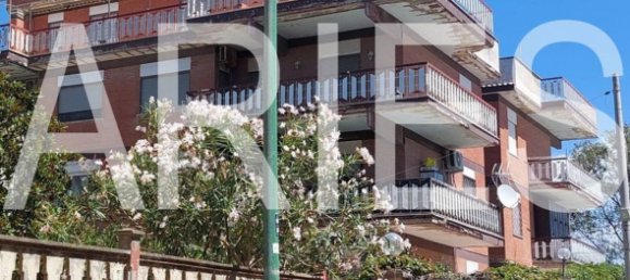 3 rooms Apartment in Pomezia, Italy No. 307874 22