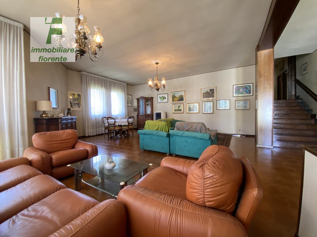 9-Zimmer Haus in Cadoneghe, Italy, Nr. 233805