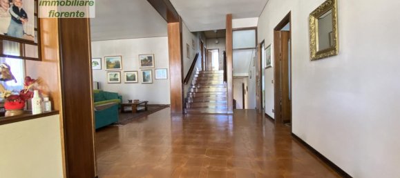 9-Zimmer Haus in Cadoneghe, Italy, Nr. 233805 4