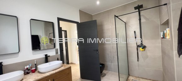 3 chambres Villa à Pietrosella, France No. 268390 10