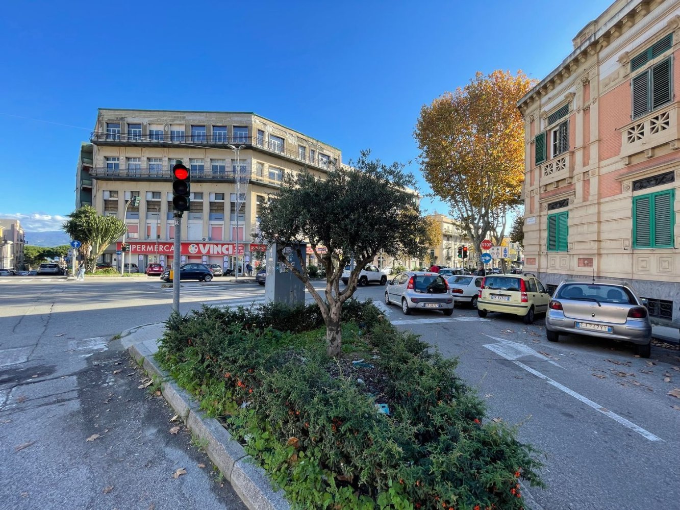 6غرفة شقة في Messina, Italy رقم 50983