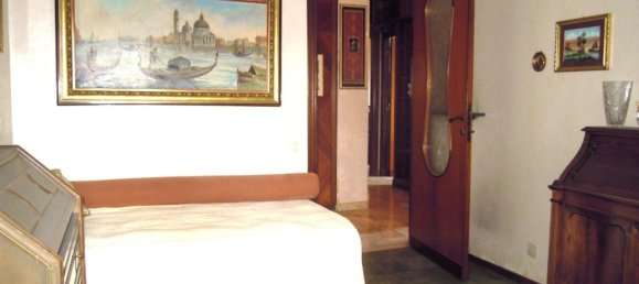 6 rooms Apartment in Rome, Italy No. 192645 49