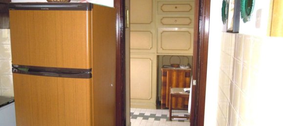 6 rooms Apartment in Rome, Italy No. 192645 8