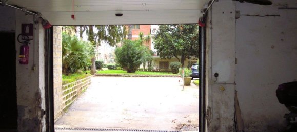 6 rooms Apartment in Rome, Italy No. 192645 12