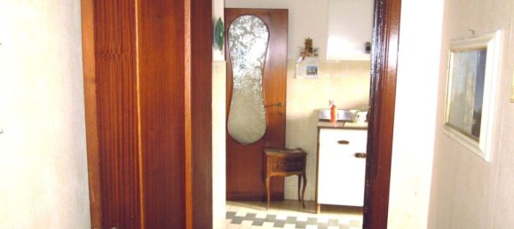 6 rooms Apartment in Rome, Italy No. 192645 6