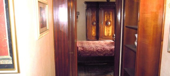 6 rooms Apartment in Rome, Italy No. 192645 33