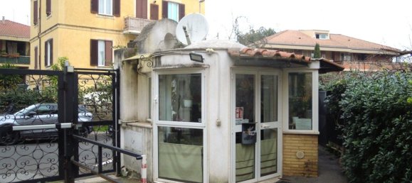 6 rooms Apartment in Rome, Italy No. 192645 13